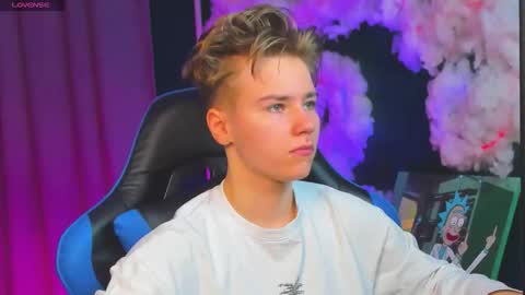 Snapshot of jean_wilsons chatting on November 21, 11:20 am jean_wilsons online show from November 21, 11:20 am