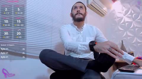 Snapshot of jeanpiere02 chatting on September 26, 3:43 am Jeanpiere online show from September 26, 3:43 am