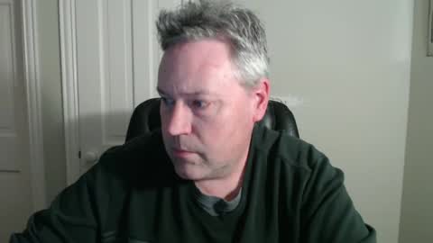 JE online show from December 2, 8:30 am