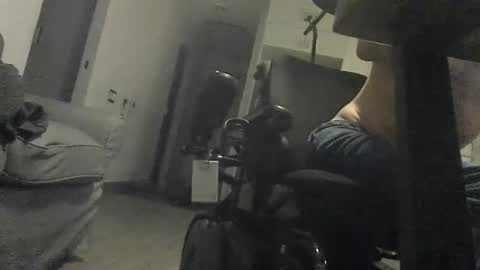 Snapshot of jeffbeau chatting on February 24, 1:46 am hugo online show from February 24, 1:46 am