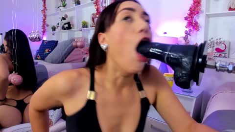 Jehn online show from December 5, 3:28 pm