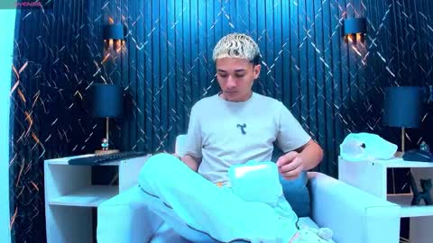 jeic 18 online show from November 18, 7:29 pm