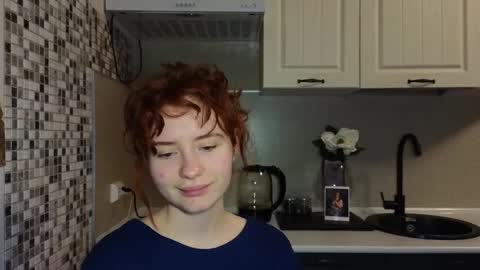 Snapshot of jelly_cherry chatting on February 19, 5:16 am Emily online show from February 19, 5:16 am