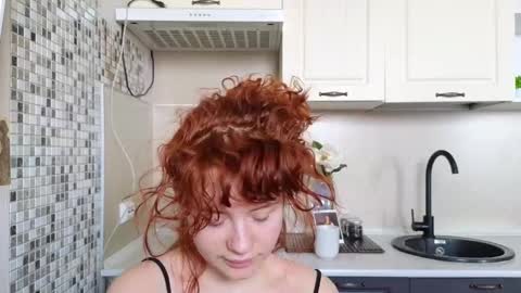 Snapshot of jelly_cherry chatting on March 11, 7:04 am Emily online show from March 11, 7:04 am