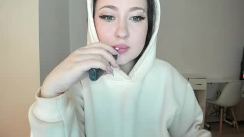 Snapshot of jenahaze chatting on October 17, 7:49 pm Jena online show from October 17, 7:49 pm