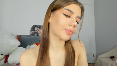 Dolly online show from December 20, 7:28 pm