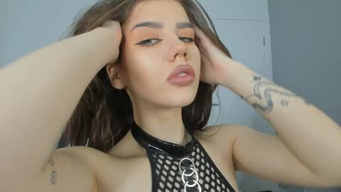 Dolly online show from January 17, 7:27 pm