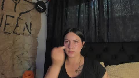 Snapshot of jeniferpowell_nm chatting on November 2, 7:05 pm jeniferpowell_nm online show from November 2, 7:05 pm