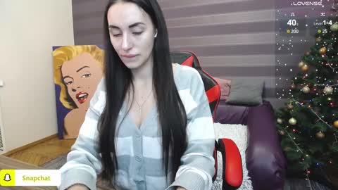 Snapshot of jeniferstone chatting on January 8, 6:52 am Kira online show from January 8, 6:52 am