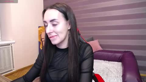 Snapshot of jeniferstone chatting on November 24, 8:03 am Kira online show from November 24, 8:03 am