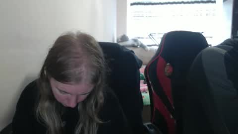 JenisAndPeter online show from October 11, 8:02 am