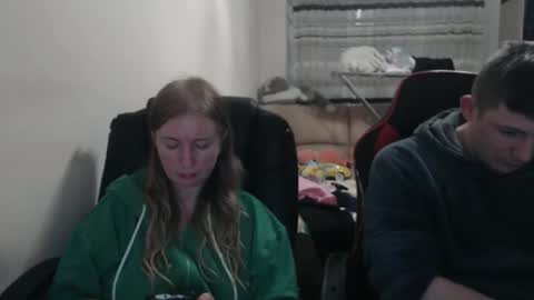 JenisAndPeter online show from October 18, 7:58 pm