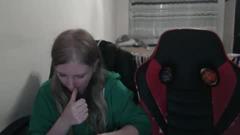 JenisAndPeter online show from October 20, 6:08 pm