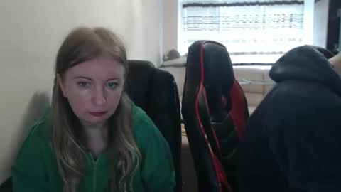 JenisAndPeter online show from October 22, 6:57 am