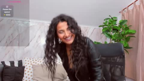 JennaPrice online show from December 14, 2:31 pm