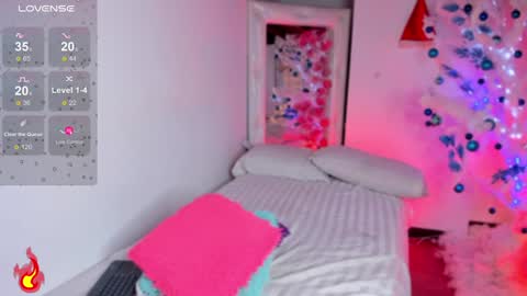 Snapshot of jenndy_lockhart chatting on December 11, 6:14 am follow me in me IG jenndy971 online show from December 11, 6:14 am