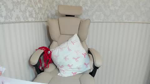 Jennifer online show from November 2, 6:21 pm