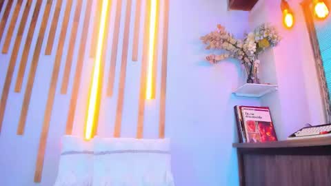 Snapshot of jennifer_vega1 chatting on November 6, 12:44 am Jennifer vega online show from November 6, 12:44 am