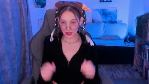 jenniferkiim online show from November 25, 11:21 am