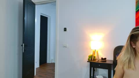 Jenny online show from October 13, 6:52 pm