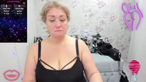 Jennifer online show from December 30, 11:28 pm