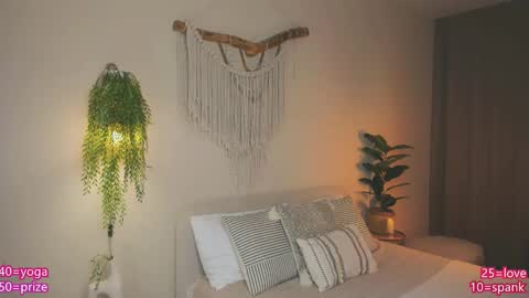 Snapshot of jenny_ames chatting on October 28, 10:34 pm Jenny online show from October 28, 10:34 pm