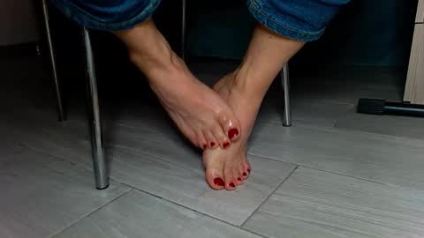 Jenny online show from February 18, 2:06 pm