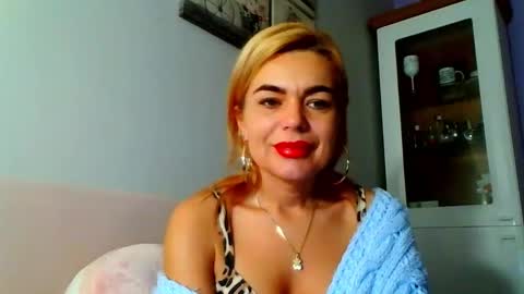 Jenny online show from December 8, 8:30 am