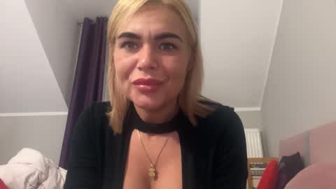 Jenny online show from December 15, 3:20 pm