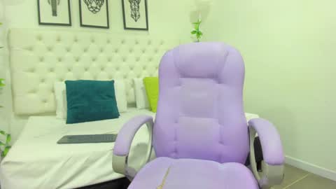 Snapshot of jenny_stark chatting on January 31, 7:08 pm jenny_stark online show from January 31, 7:08 pm