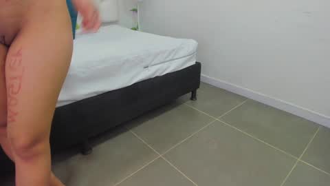 Snapshot of jenny_stark chatting on February 27, 4:52 am jenny_stark online show from February 27, 4:52 am