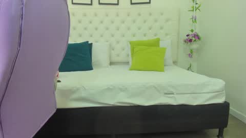 Snapshot of jenny_stark chatting on March 9, 7:05 pm jenny_stark online show from March 9, 7:05 pm