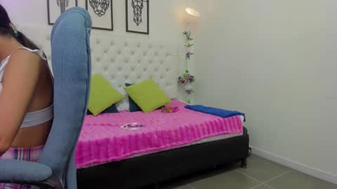 Snapshot of jenny_stark chatting on September 28, 7:08 pm jenny_stark online show from September 28, 7:08 pm