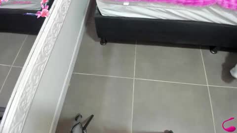 Snapshot of jenny_stark chatting on November 17, 11:16 am jenny_stark online show from November 17, 11:16 am