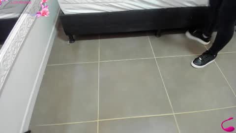 Snapshot of jenny_stark chatting on November 24, 11:10 am jenny_stark online show from November 24, 11:10 am