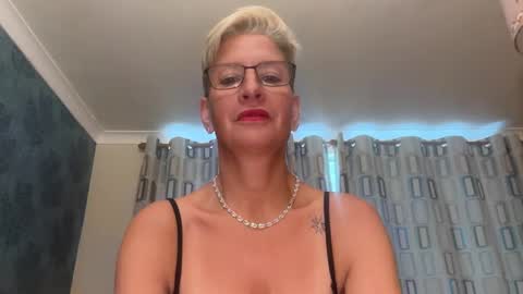 JennyHazel online show from September 24, 1:14 pm