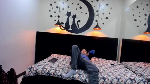 Jeremmyandstacy online show from February 10, 12:18 pm