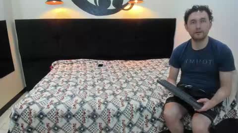 Jeremmyandstacy online show from February 25, 6:42 pm