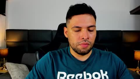 jerome3773 online show from December 5, 5:26 am