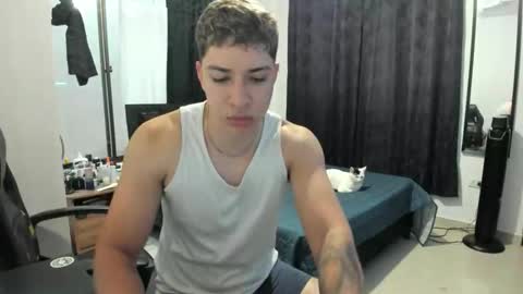 jeroo__ online show from December 15, 9:52 pm