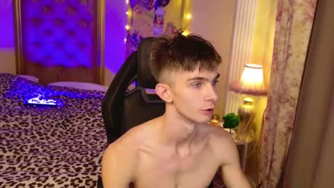 Jerry  online show from November 17, 6:19 am