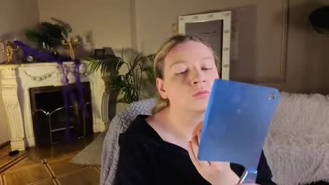 jes_solar online show from October 28, 8:55 pm