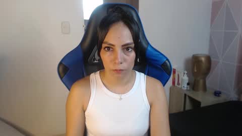 Snapshot of jessica_taylor_22 chatting on December 9, 12:30 pm jessica_taylor_22 online show from December 9, 12:30 pm