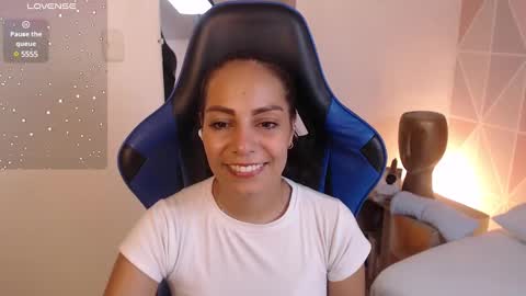 Snapshot of jessica_taylor_22 chatting on January 14, 7:21 pm jessica_taylor_22 online show from January 14, 7:21 pm