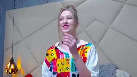 Snapshot of jessicagibson chatting on January 24, 1:47 pm Jessica online show from January 24, 1:47 pm