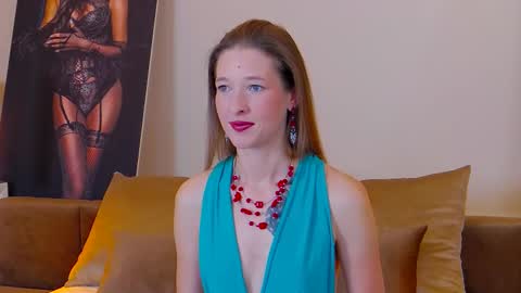 Snapshot of jessicagibson chatting on February 18, 8:49 am Jessica online show from February 18, 8:49 am