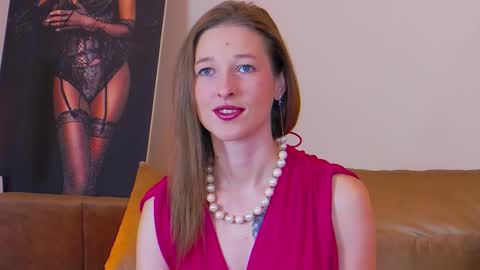 Snapshot of jessicagibson chatting on February 28, 8:42 am Jessica online show from February 28, 8:42 am