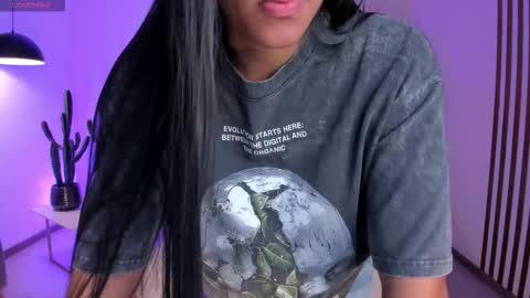 JESS online show from November 17, 9:37 am