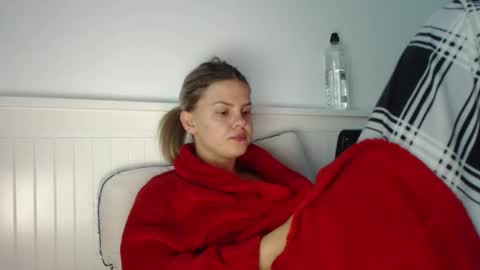 jessieryan online show from September 19, 3:30 am