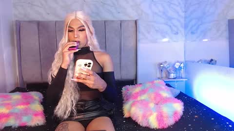 JESS online show from January 9, 9:47 pm